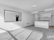 A light and bright apartment in the heart of South Yarra