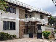 A livable and corner house for sale in Acropolis Greens,...