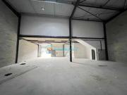 A LOUER 220m², 392m² et 512m² DE LOCAUX D'ACTIVITÉS...