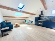 A LOUER 84240 LA TOUR D'AIGUES CENTRE VILLE...