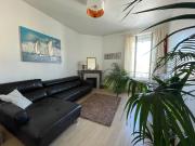 A LOUER ANGERS IMBACH APPARTEMENT de type 2BIS comprenant.