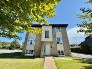 À louer / Appartement