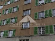 A louer, appartement de 5 pièces au 2ème étage Comptoir...