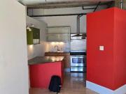 À Louer Avec stationnement intérieur