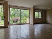 A Louer BOURG EN BRESSE Grand Type 5 situé dans...