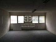 A LOUER BUREAUX 105m² St LAURENT du VAR proche A8 et Gare