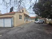 A LOUER DANS RESIDENCE FERMEE UN STUDIO + PLACE DE...