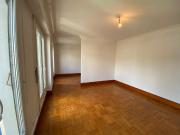 A LOUER. Disponible Immédiatement. Charmant Appartement... A LOUER. Disponible Immédiatement. Charmant Appartement...