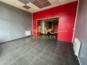 A LOUER = Local commercial Rouen Avenue Jean Rondeaux =...