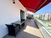 À Louer – Magnifique appartement avec grande terrasse et...