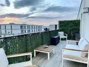 À LOUER Magnifique appartement en attique avec terrasse...