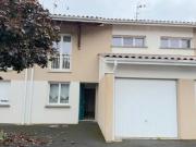 A LOUER MAISON DE TYPE 4 AVEC JARDIN ET PISCINE SAINT... A LOUER MAISON DE TYPE 4 AVEC JARDIN ET PISCINE SAINT...