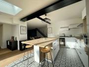 A LOUER MAISON MEUBLEE 6 PIECES REZE TROIS MOULINS