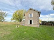 A LOUER MAISON PIERRE T2 AVEC JARDIN PROCHE DE SAINT...