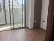 À LOUER – Studio 40m² – Quartier Franceville