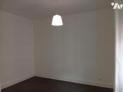 A LOUER STUDIO en HYPER CENTRE de REIMS PROCHE TRAMWAY...