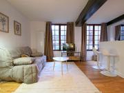 A LOUER STUDIO MEUBLE REFAIT A NEUF VIEUX MARCHE