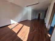 A LOUER: Surface commerciale aux Boveresses 42