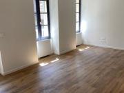 A LOUER T3 refait à neuf en centre ville