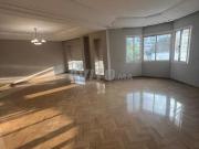 À louer très joli appart vide à Racine