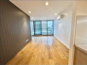 A Luxurious 2 Bedroom Apartment in The Emerald