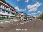 A LUXURIOUS APARTMENT CLOSE TO MONASH UNI!