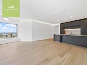 A Luxurious One Bedroom + Study Apartment in Castle...