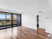 A magnificent & iconic apartment in the Sofitel complex...