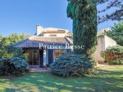 À Marseille, près des Calanques, une villa avec piscine...