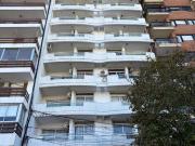 A mentros de UNR Medicina pileta