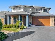 A modern Hampton's home in beautiful Billy's