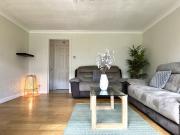 A Modern, Spacious 3 Bedroom Flat in Plumstead