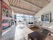 À Mollégès, Mas 255m2 sur terrain de 4900 m2 avec...