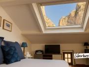 À Moustiers, la pierre qui rapporte: maison de village...