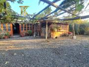 A pasos de la autopista, Casa con Terreno 1.078 M2