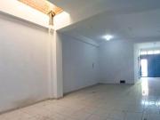 A PASOS DE LA AV. REVOLUCIÓN, LOCAL DE 100m² EN...