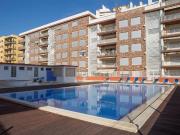 A. Pêra Luxo Apartamento T1 C/ Garag. + Piscina +...