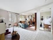 À pied du coeur de ville, des écoles et de la gare