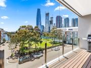 A prestigious apartment with Harbour Bridge views
