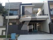 A Prime Location 10 Marla House Located In Top City 1...