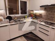 A Prime Location Flat Of 3248 Square Feet In Karachi