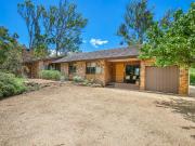 A Private Rural Retreat with Sweeping Mountain Views