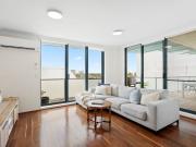 A Private View Swept Sanctuary In The Heart Of Maroubra...