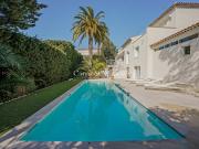 À proximité à pied du Port Santa Lucia et des Criques