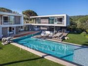 À quelques pas du mythique Club 55 – Ramatuelle