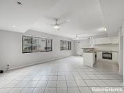 A Quiet & Convenient Townhouse Close to Transport, Shops...