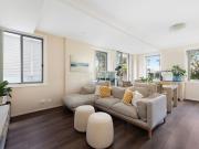 A quiet retreat intertwined with effortless convenience