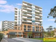 A RARE FIND 3 BEDROOM + STUDY + 2 PARKINGS IN THE HEART... A RARE FIND 3 BEDROOM + STUDY + 2 PARKINGS IN THE HEART...