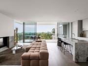 A Rare Orchard Piper Residence Fronting Fitzroy Gardens