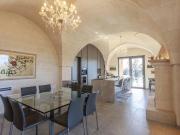 A soli circa 2 km dal centro storico di Oria si trova...